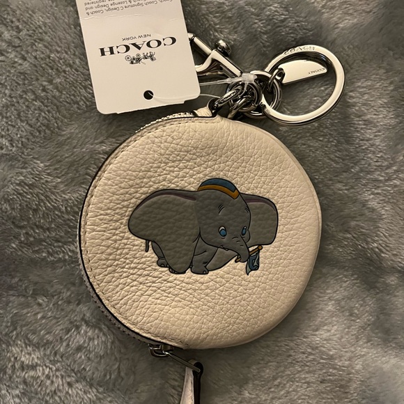 NWT! Coach Disney Dumbo 3 set - Picture 5 of 13